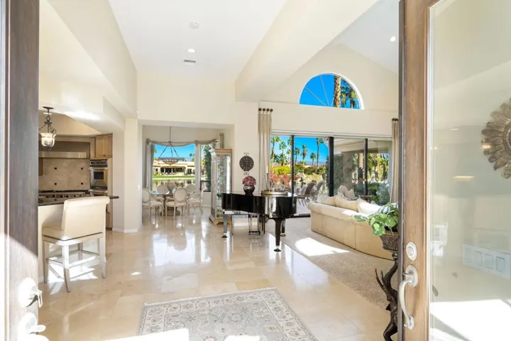 27-web-or-mls-JV_Cherry_0123_027