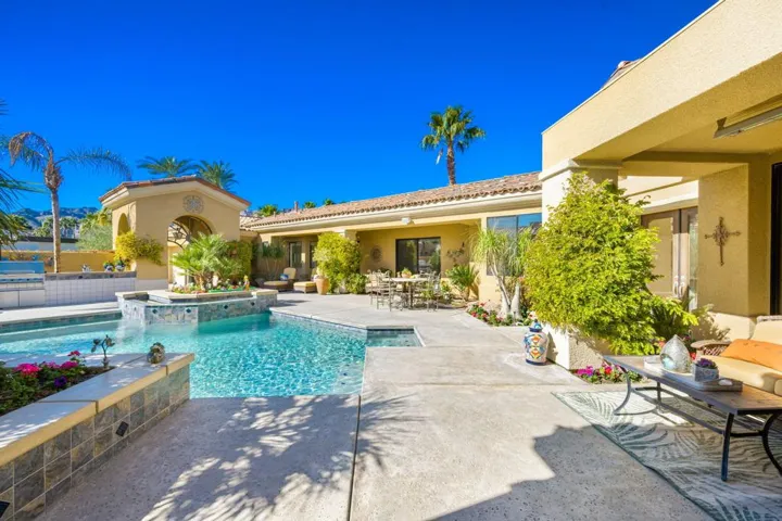 23-web-or-mls-JV_Cherry_0123_023