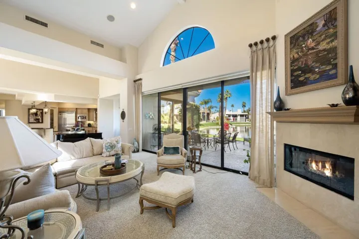 30-web-or-mls-JV_Cherry_0123_030