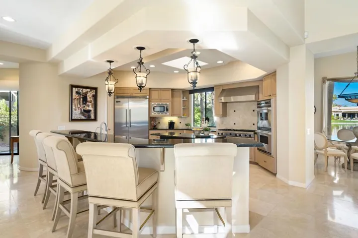 33-web-or-mls-JV_Cherry_0123_033