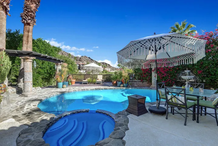 SPA AND POOL TO CANYON MLS