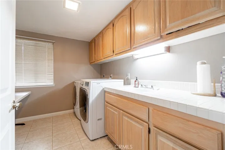 9077 Reales Street, Alta Loma, California 91737
