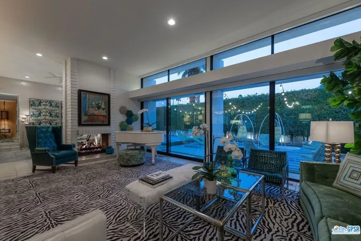 2336 S Caliente Drive, Palm Springs, California 92264