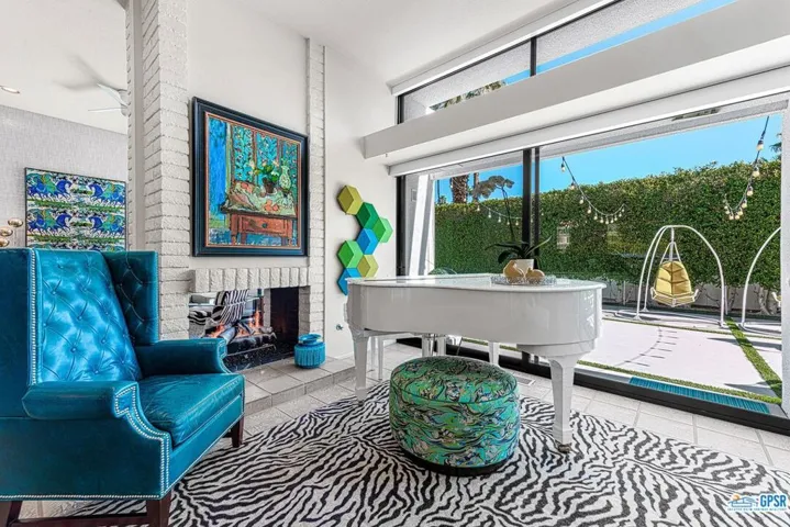 2336 S Caliente Drive, Palm Springs, California 92264