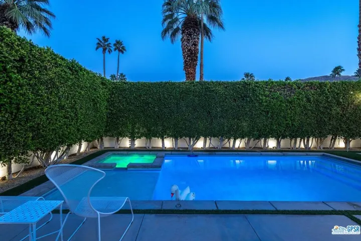 2336 S Caliente Drive, Palm Springs, California 92264