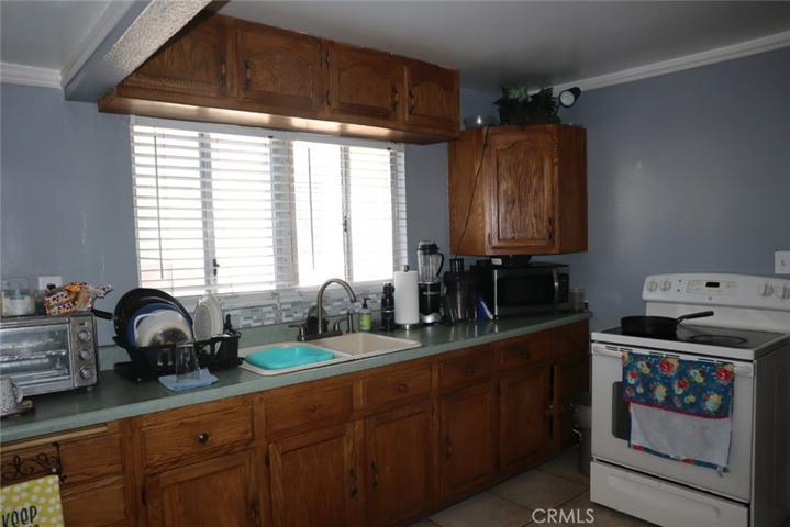Front house kitchen