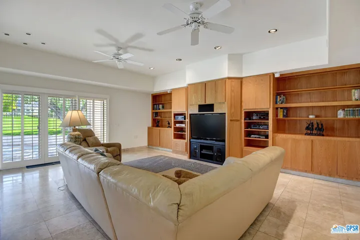 2560 S Camino Real, Palm Springs, California 92264