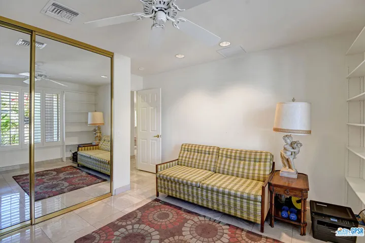 3rd bedroom or den