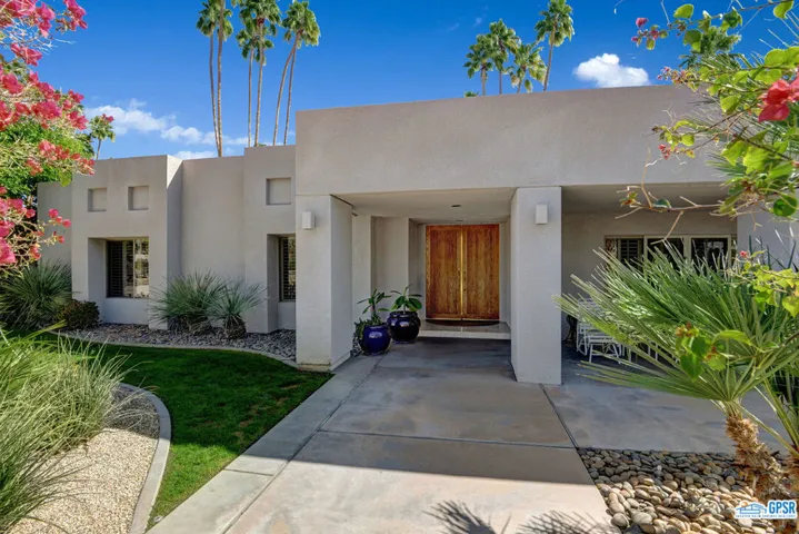 2560 S Camino Real, Palm Springs, California 92264
