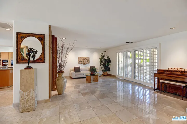 2560 S Camino Real, Palm Springs, California 92264