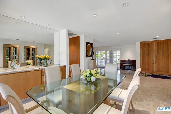 2560 S Camino Real, Palm Springs, California 92264