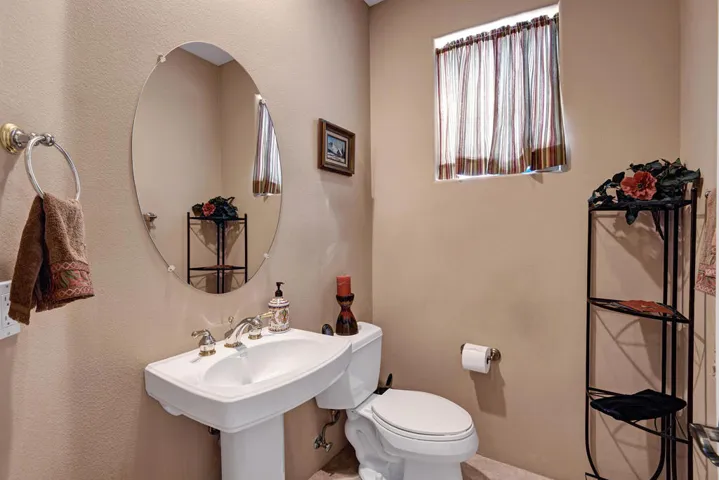 POWDER ROOM