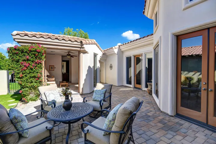 CASITA OFF COURTYARD