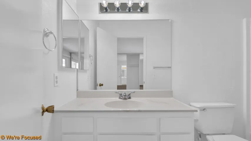 Vallejo P Bath 1
