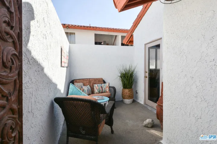 2nd Patio off Kitchen & BR