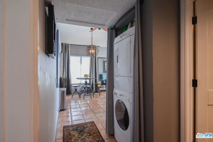 In unit Washer &​​‌​​​​‌​​‌‌​​‌​​​‌‌​​​‌​​‌‌​​‌‌​​‌‌​​​​ Dryer