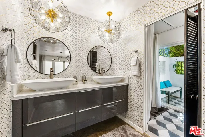 Master bath