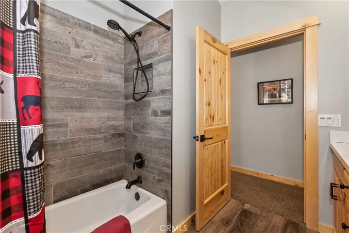 738 Golden West Drive, Big Bear Lake, California 92315