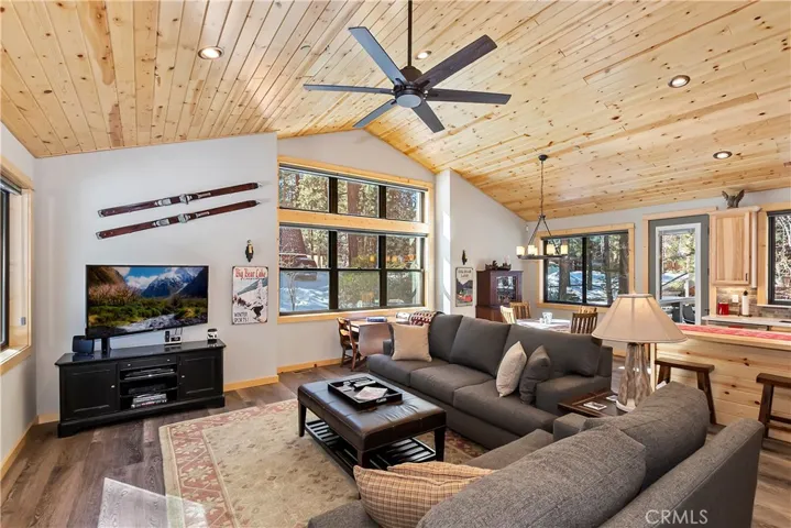738 Golden West Drive, Big Bear Lake, California 92315