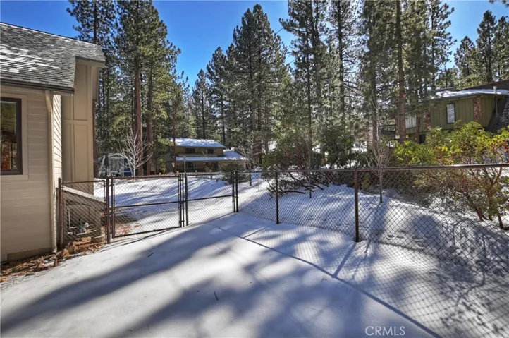 738 Golden West Drive, Big Bear Lake, California 92315
