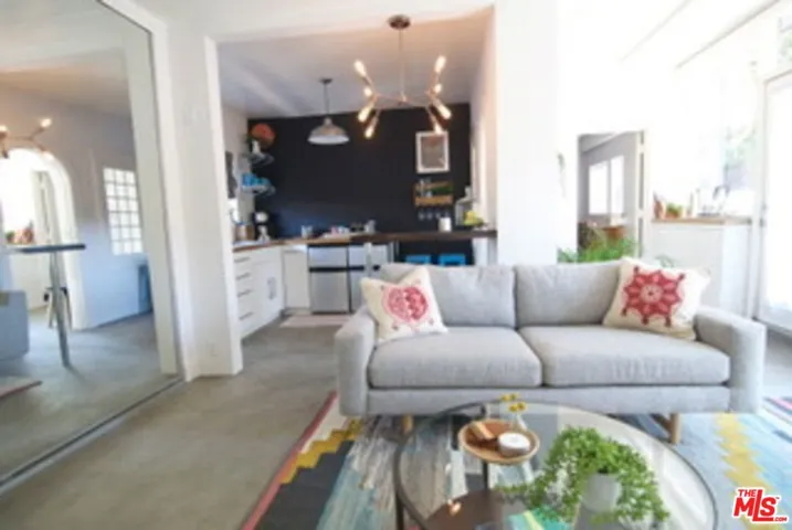 1518 N Stanley Avenue, Los Angeles, California 90046