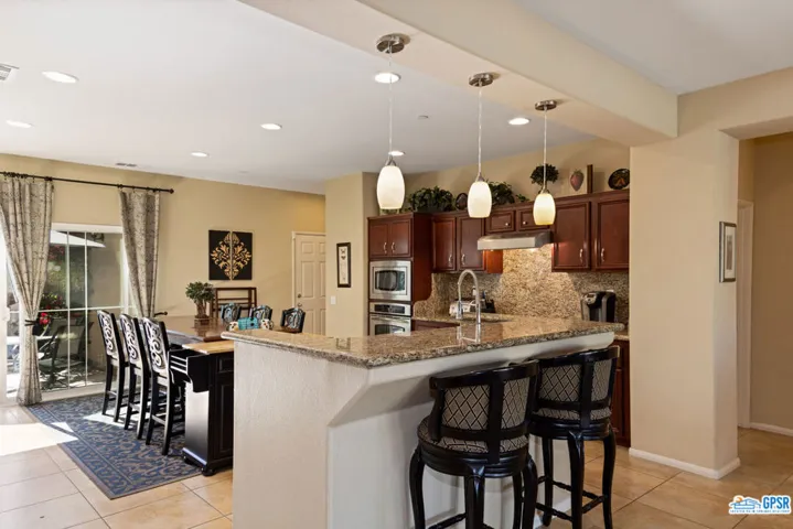 1210 Palmas, Palm Springs, California 92262