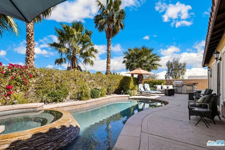 1210 Palmas, Palm Springs, California 92262