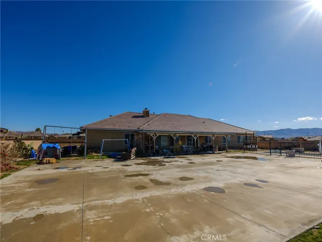 12302 Braeburn Road, Apple Valley, California 92308