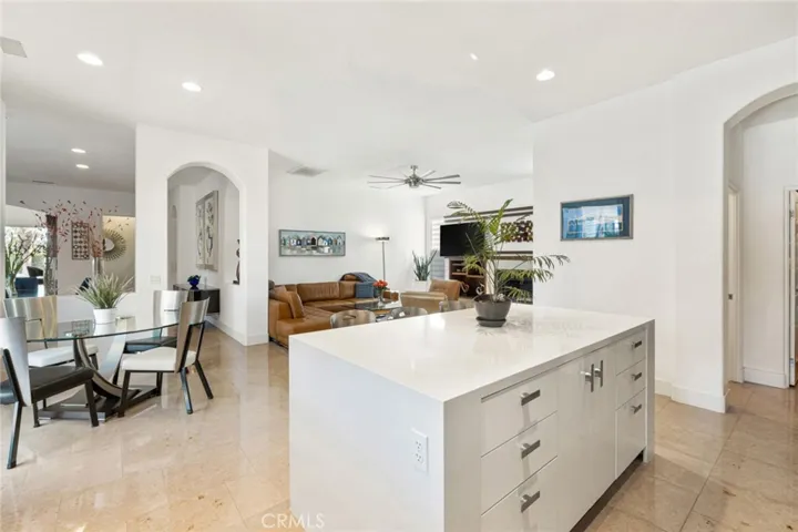 14 Calle Lantana, Palm Desert, California 92260