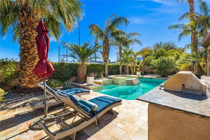 14 Calle Lantana, Palm Desert, California 92260