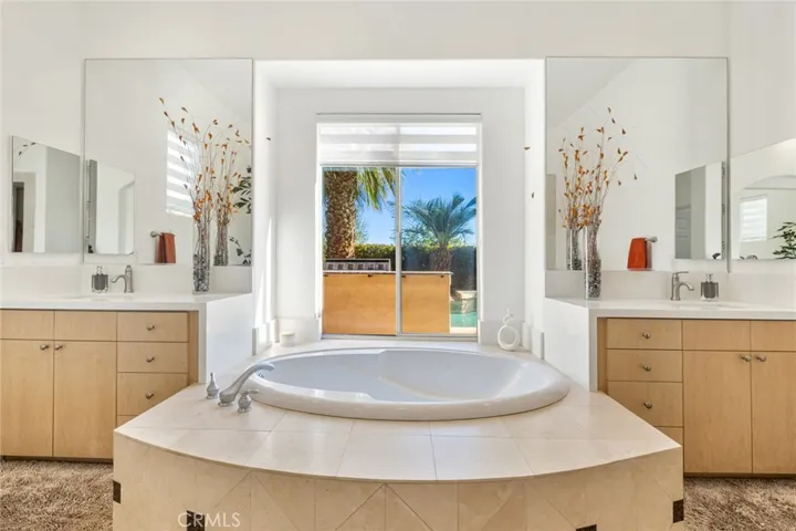 14 Calle Lantana, Palm Desert, California 92260