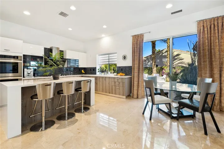 14 Calle Lantana, Palm Desert, California 92260