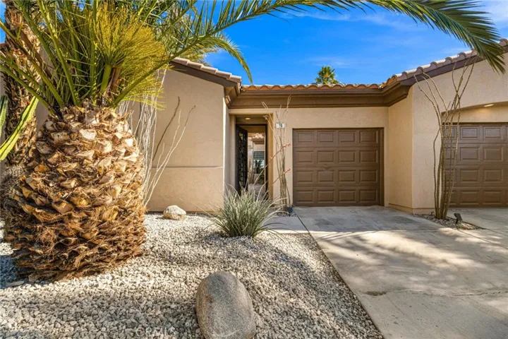 14 Calle Lantana, Palm Desert, California 92260