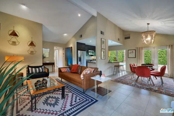 550 N Burton Way, Palm Springs, California 92262