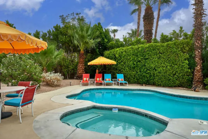 550 N Burton Way, Palm Springs, California 92262