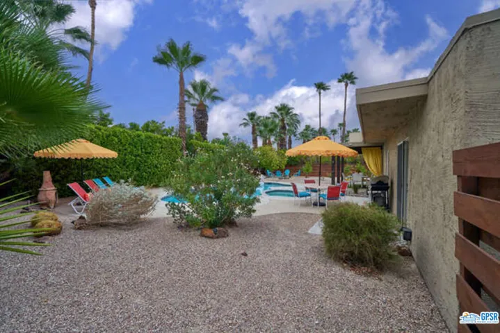 550 N Burton Way, Palm Springs, California 92262