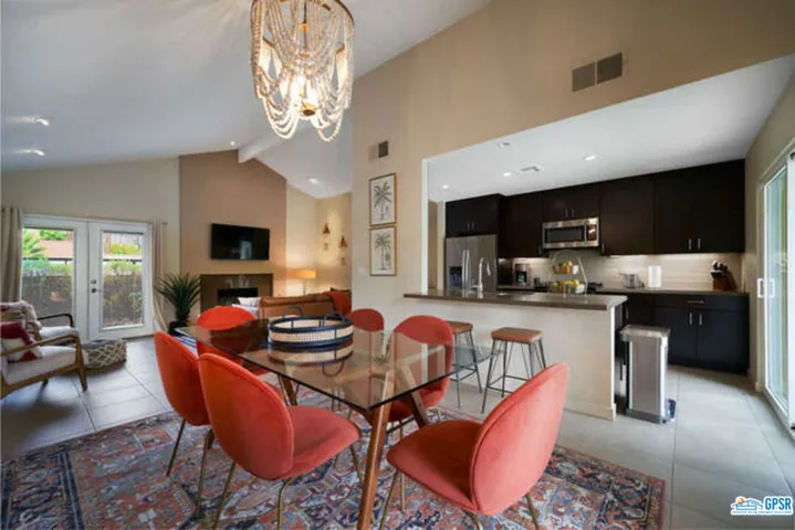 550 N Burton Way, Palm Springs, California 92262