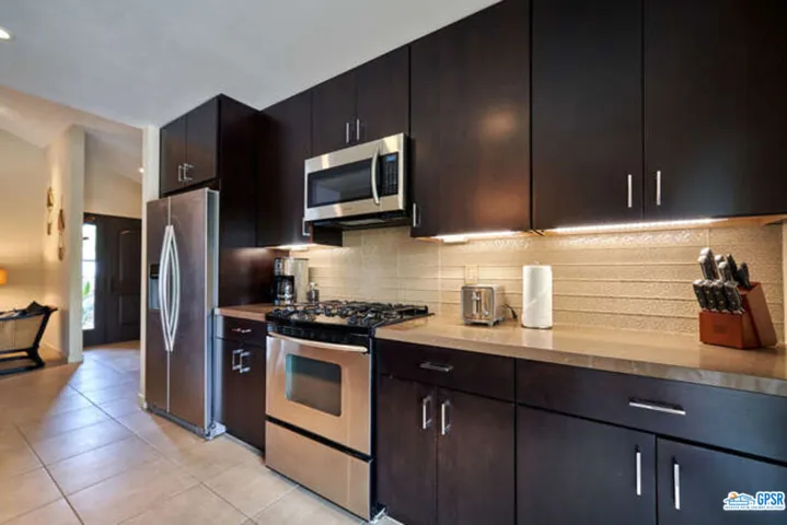 550 N Burton Way, Palm Springs, California 92262