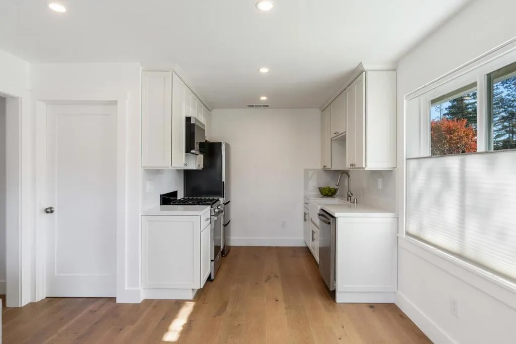 1641 Hyacinth Lane, California home-pic-24