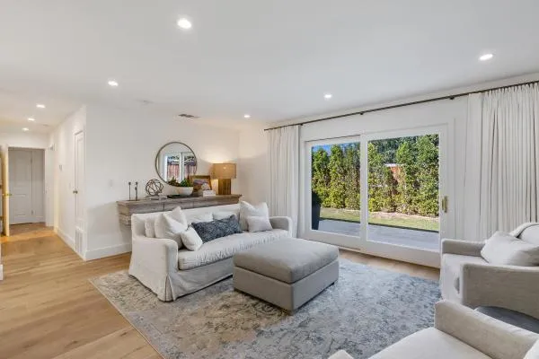 1641 Hyacinth Lane, California home-pic-12