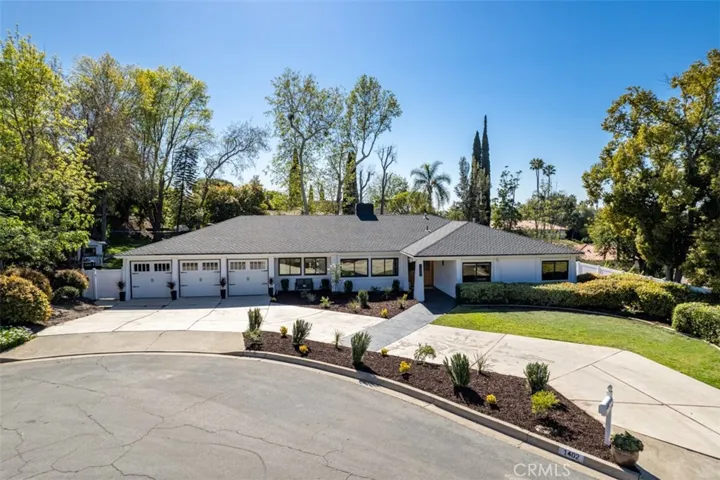 1402 Treasure Lane, North Tustin, California 92705
