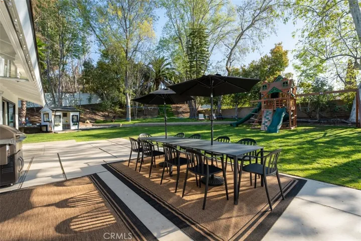 1402 Treasure Lane, North Tustin, California 92705