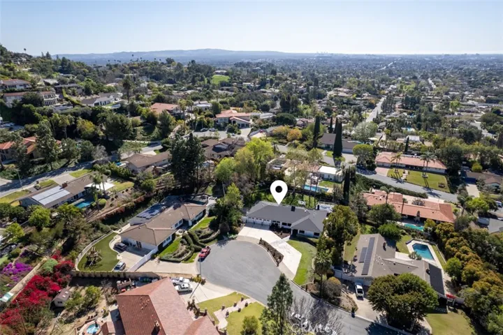 1402 Treasure Lane, North Tustin, California 92705