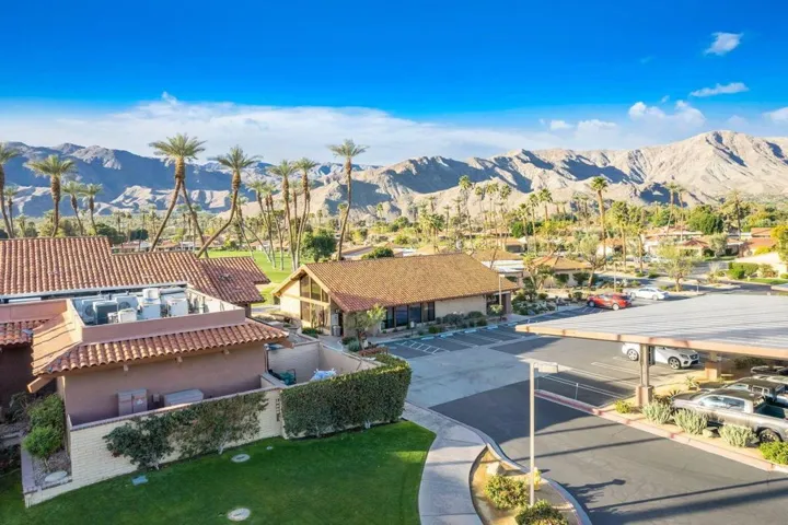 HOA and Real Estate Offices