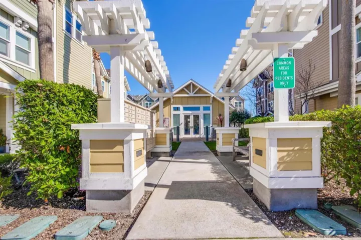 856 Avery Drive, Mountain View, California 94043