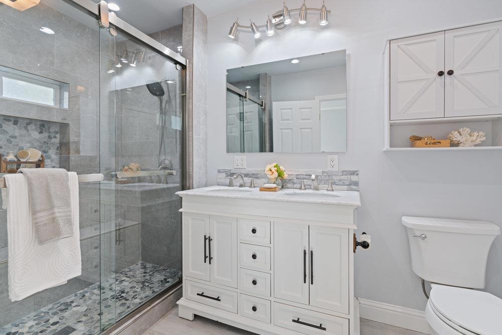 564 Hillcrest Drive, California home-pic-27