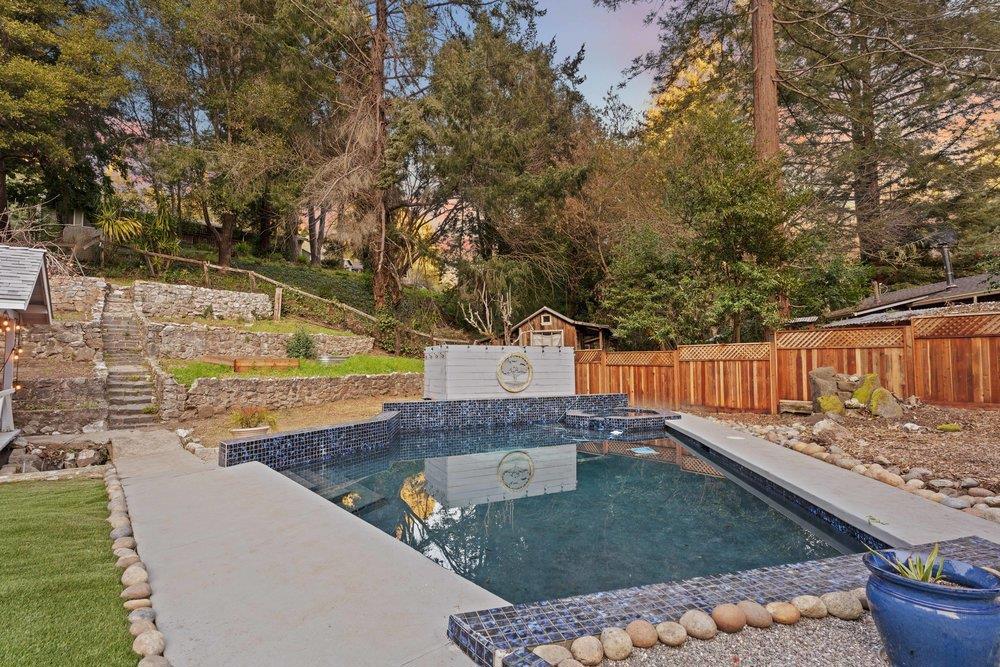 564 Hillcrest Drive, California home-pic-4