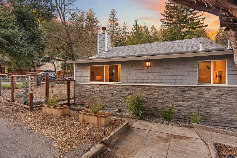 564 Hillcrest Drive, California home-pic-75