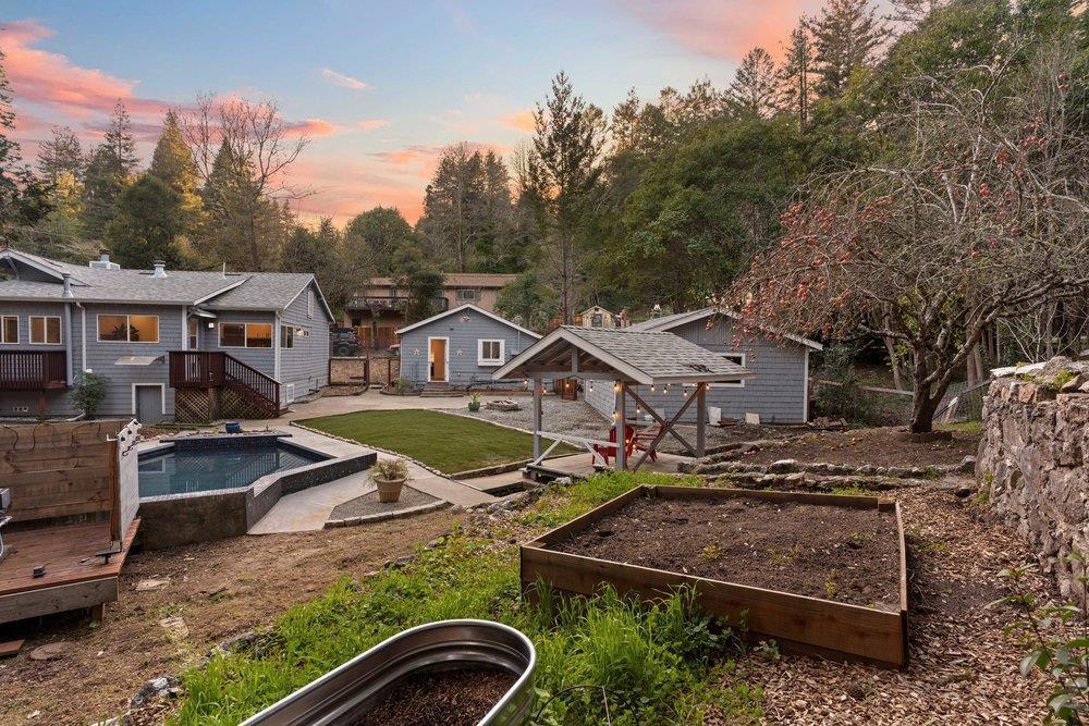 564 Hillcrest Drive, California home-pic-2