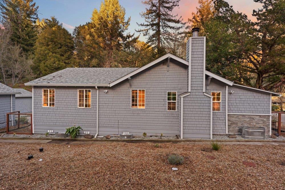 564 Hillcrest Drive, California home-pic-70